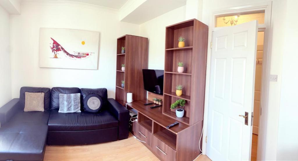 Kings Road Retreat - Affordable Serviced In Chelsea Appartamento *